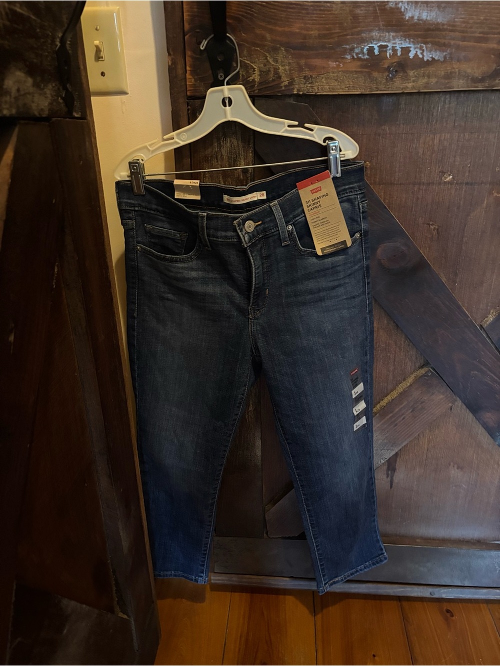 Levi's Dark Blue Cropped Ankle Jeans